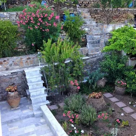 Villa αρχοντικό της ευτυχίας 1 *
