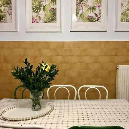 αρχοντικό της ευτυχίας 1 *